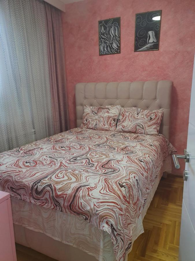 Apartman Kristina, Istocno Sarajevo,Vojvode Radomira Putnika 49F Lukavica Exterior photo