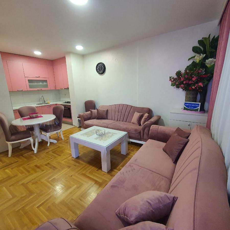 Apartman Kristina, Istocno Sarajevo,Vojvode Radomira Putnika 49F Lukavica Exterior photo